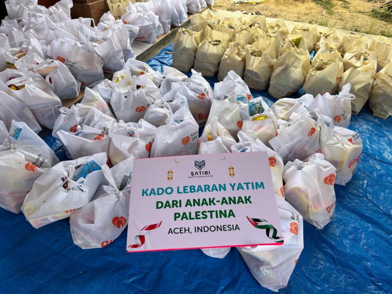 Menjemput Senyum di Balik Duka : Satibi Usap Air Mata AnakYatim Korban Bencana di Bireuen Lewat Kado Lebaran