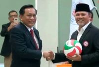 Ketua PBVSI Aceh dan Ketua PBVSI Pusat